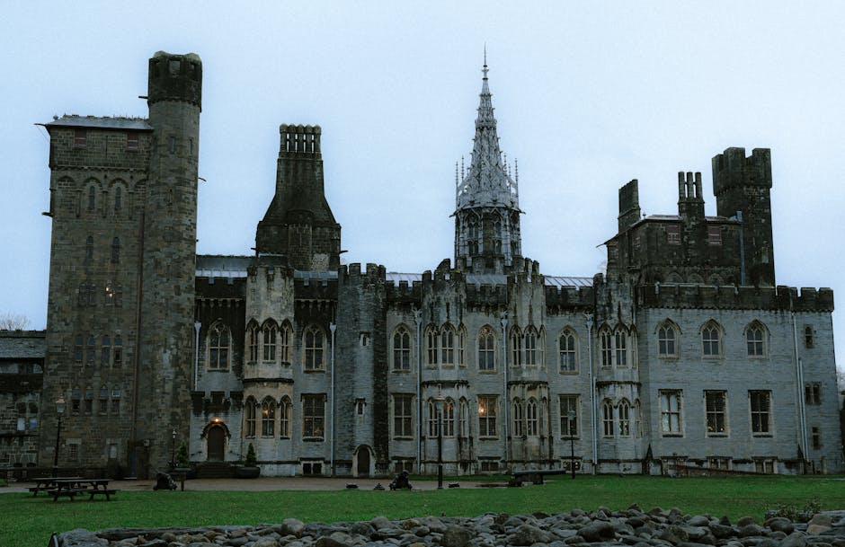 Wales Travel Destinations Cardiff Castle