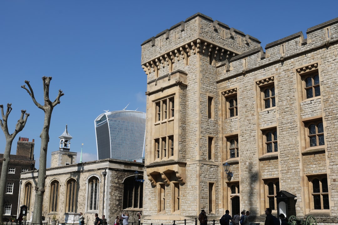 UK Travel Destinations Guide Tower of London