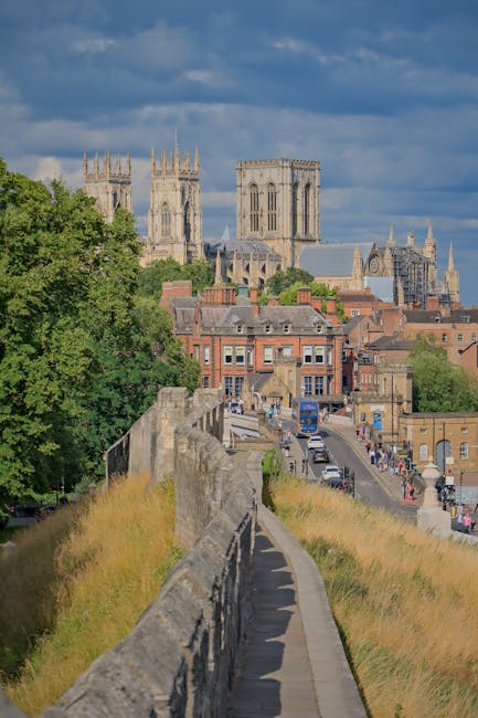 Scenic landscapes, historic landmarks, vibrant city streets, England travel destinations